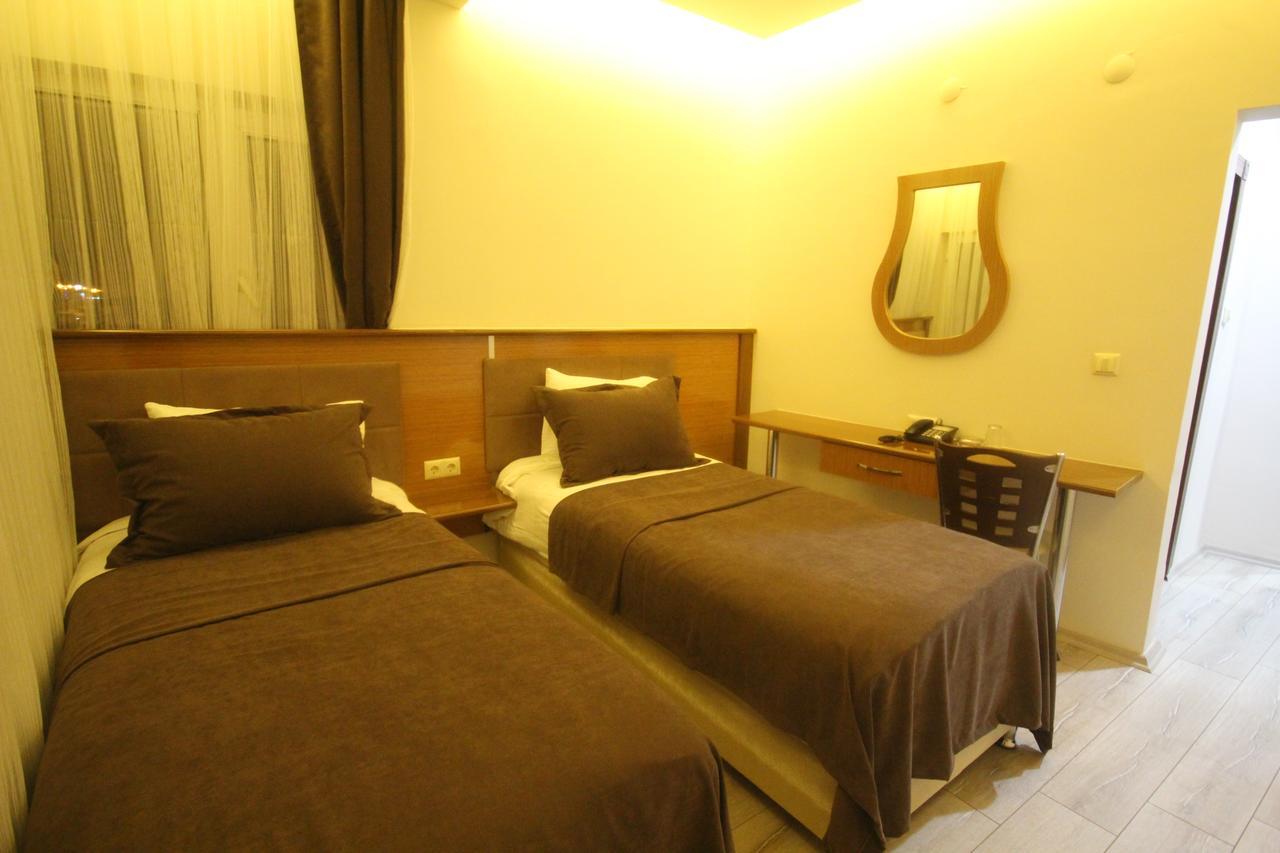 Gulistan Hotel Zara Exterior photo
